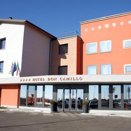 Hotel Don Camillo Brescello Esterno foto