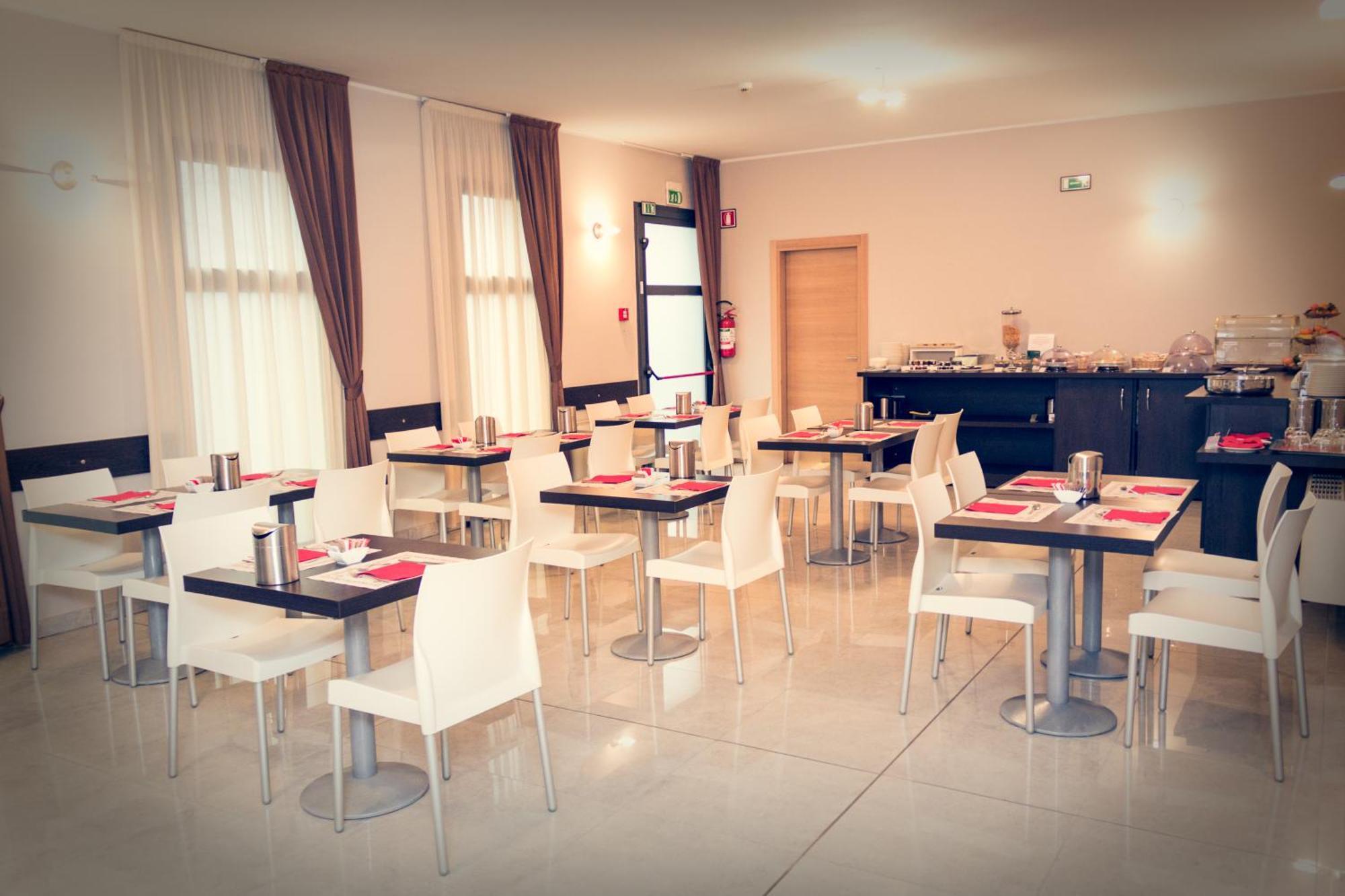 Hotel Don Camillo Brescello Esterno foto
